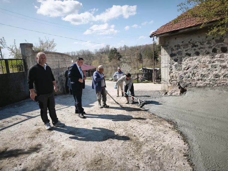 Taşkaracaören Mahallesi