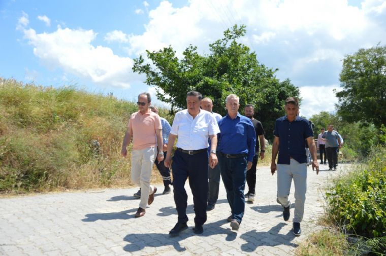 Belediyemiz Fen İşleri Müdürlüğüne Bağlı Ekiplerimiz Tarafından Yapılan Yol ve Park Bahçe Çalışmalarını Yerinde İnceleyerek Değerlendirmelerde Bulunduk.