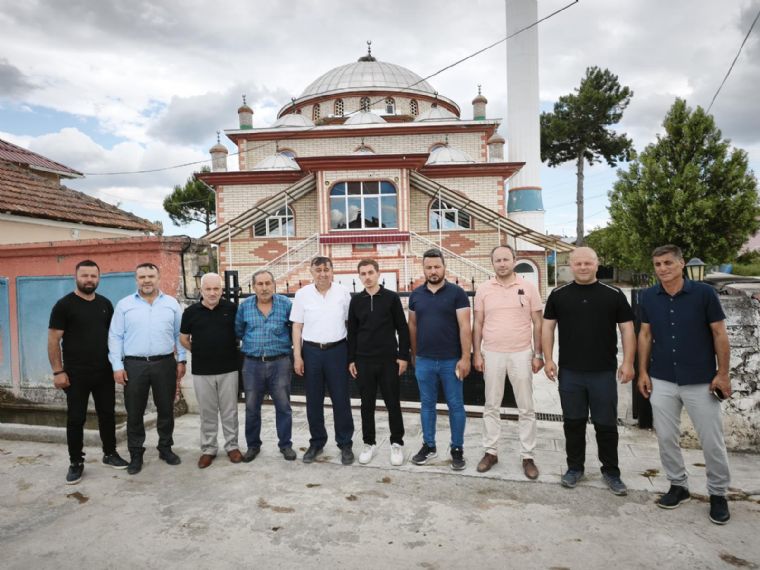 Mahallelerimizde Yapılan Parke Yol Çalışmalarını Yerinde İnceleyerek Değerlendirmelerde Bulunduk.