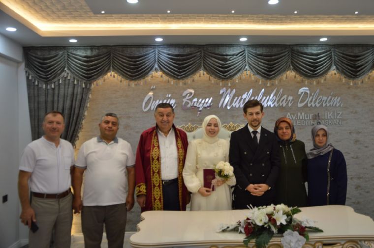 Çiftimize Bir Ömür Boyu Mutluluklar Dilerim
