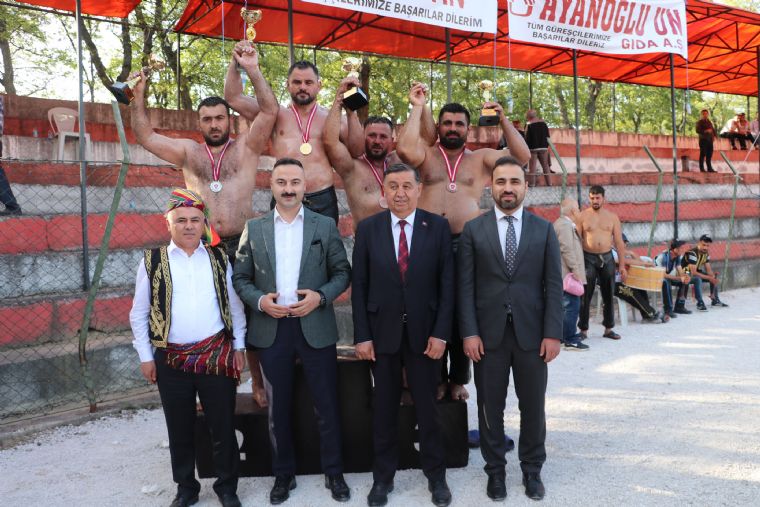 Havza Kırkpınar Yağlı Güreşleri'nde Başpehlivan Recep Kasnak