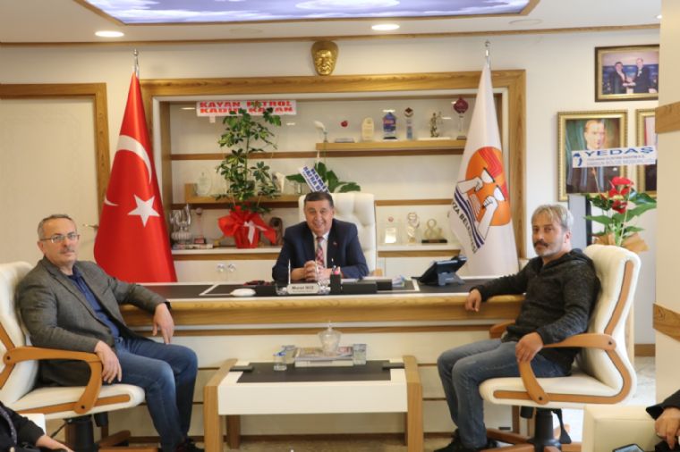 25 Mayıs Gazetesinden Başkan İkiz’e Ziyaret